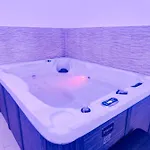 Aca Luxury