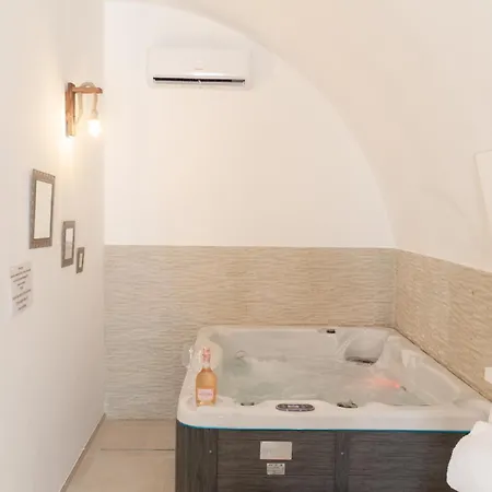 Aca Luxury With Jacuzzi * Adelfia