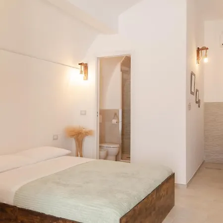 Bed & Breakfast Aca Luxury With Jacuzzi *