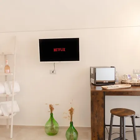 ベッド・アンド・ブレックファスト Aca Luxury Adelfia